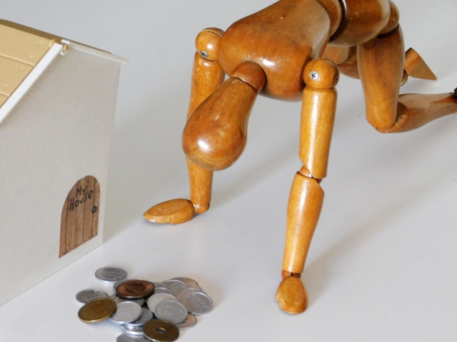 自己破産したら不動産はどうなる？不動産売却のタイミングについてご紹介