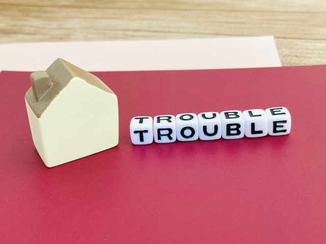 近隣トラブルがある不動産は売却可能？リスク回避には不動産買取がおすすめ